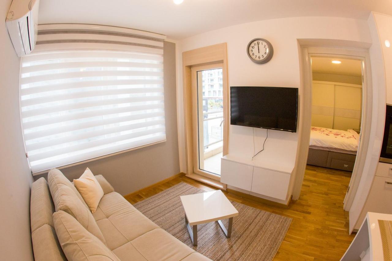 Central Budva Apartment C15 Екстер'єр фото